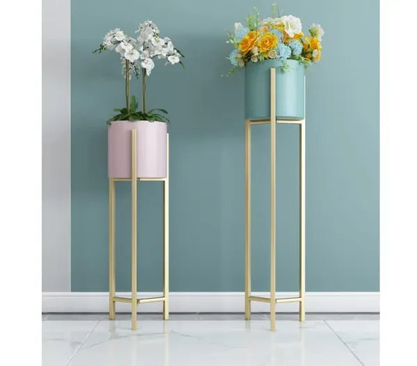 Metal Plant Stand With Pot